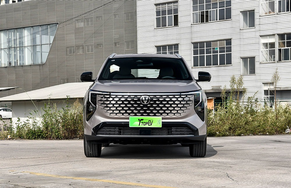 imgi_3_1_3(22) Changan CS55 PLUS 2026– Factory Price From China | Cars Exported From China - Image 1